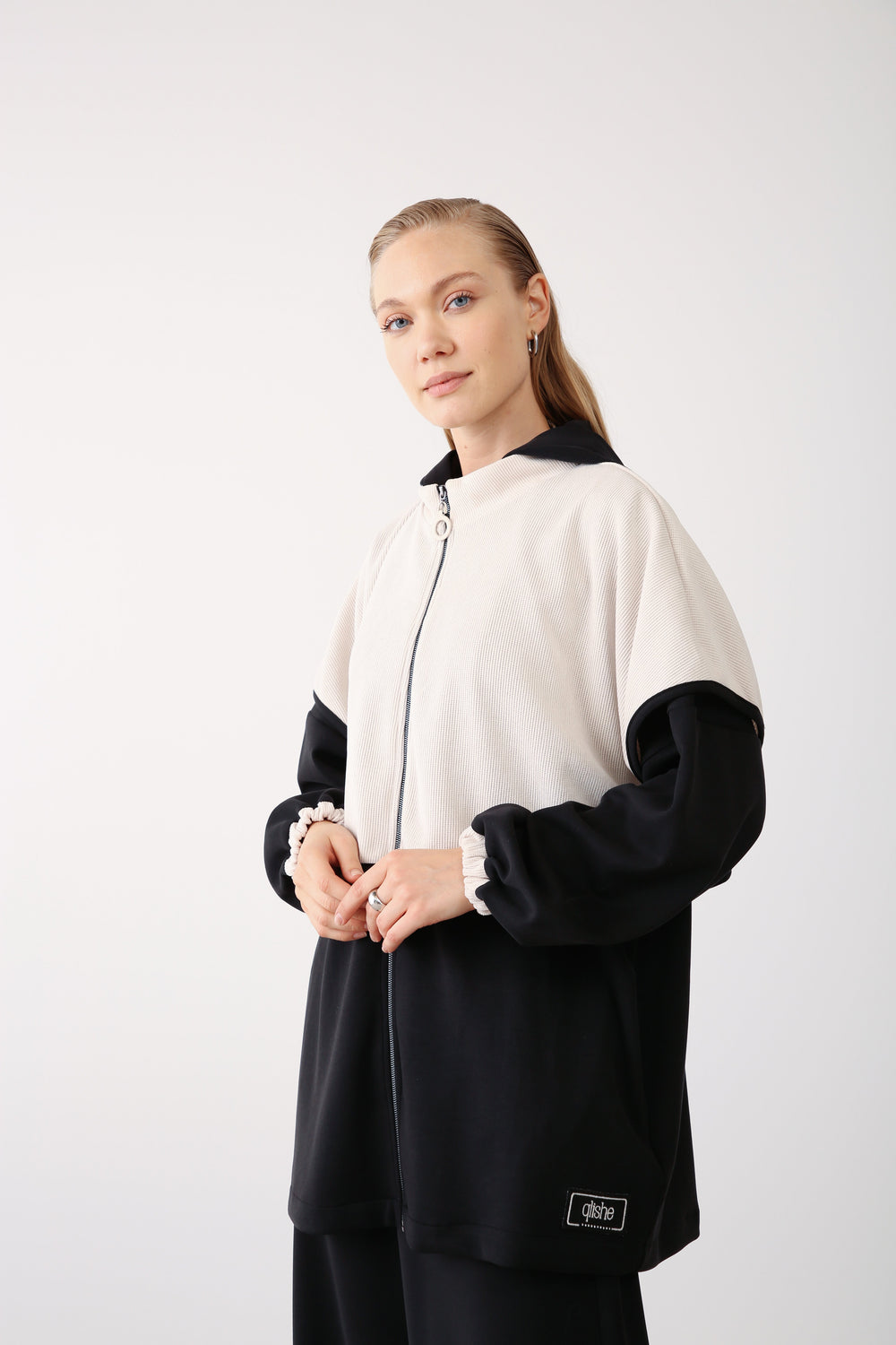 Contrast Hood Zippered Jacket - Black - QLISHE