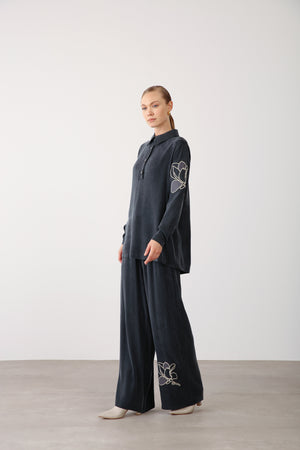 Embroidered Hem Drawstring Pants – Black - QLISHE