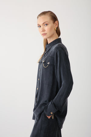 Gold Chain Detailed Pocket Shirt - Black - QLISHE