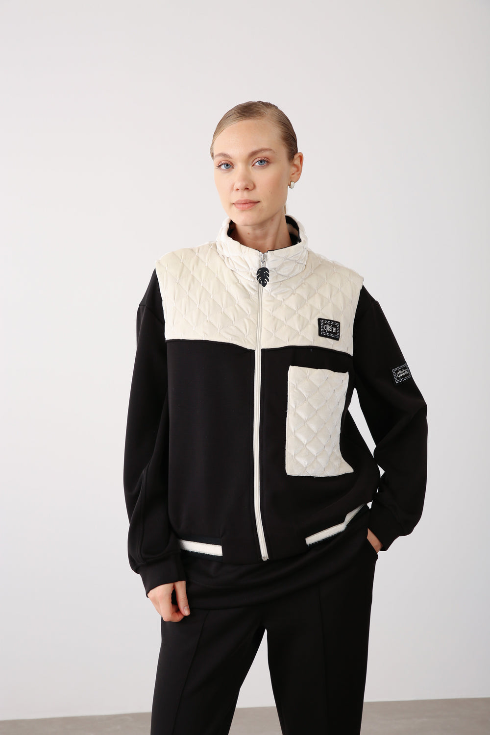 High Neck Contrast Pocket Vest – Black - QLISHE