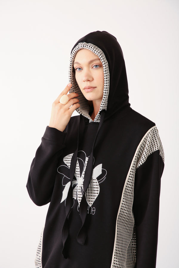 Mesh Detail Hooded Sweatshirt - Black - QLISHE