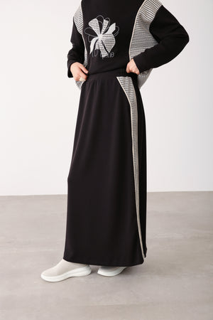 Mesh Detail Hoodie and Contrast Skirt Set - Black - QLISHE