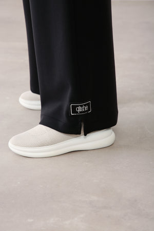 Minimal Comfort Wide - Leg Pants - Black - QLISHE