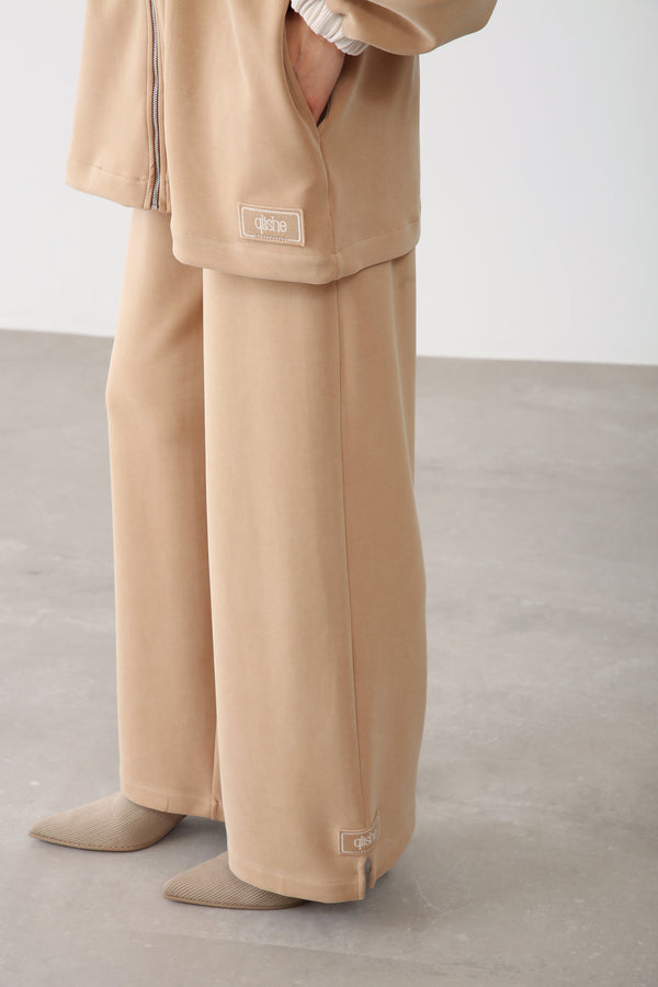 Minimal Comfort Wide - Leg Pants - Camel - QLISHE