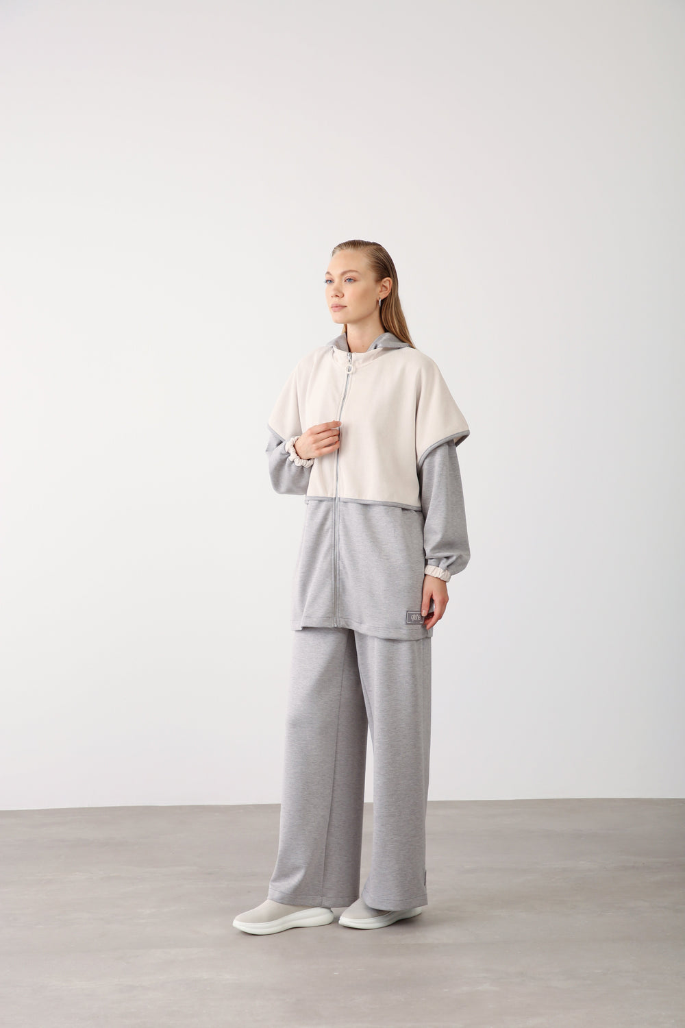 Minimal Comfort Wide - Leg Pants - Grey Melange - QLISHE