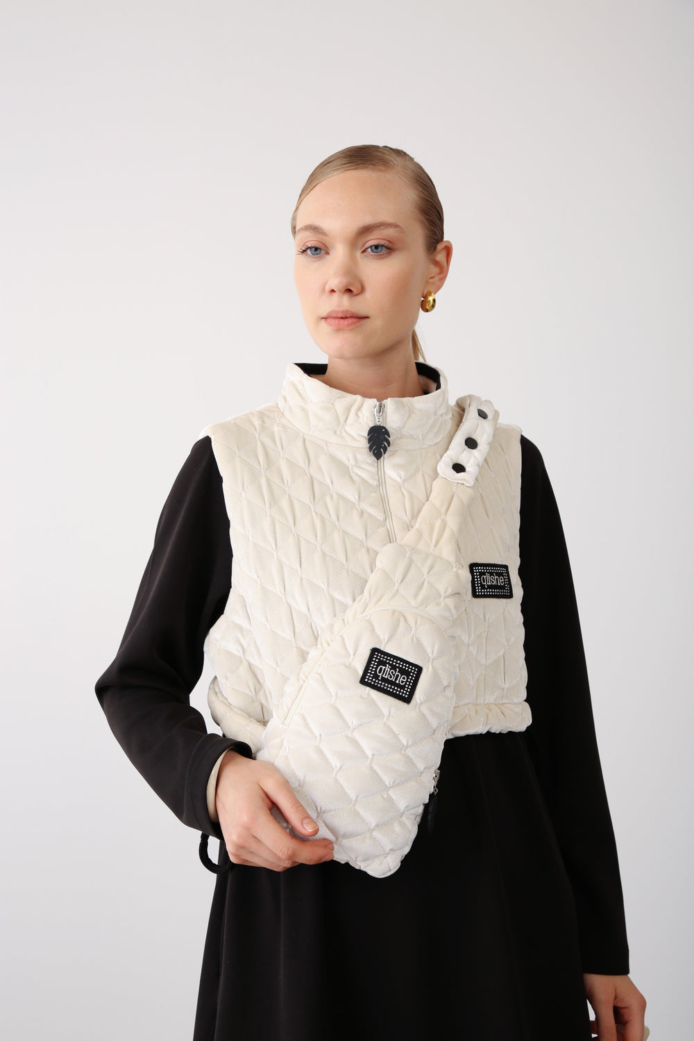 Quilted Shoulder Bag – Black - QLISHE