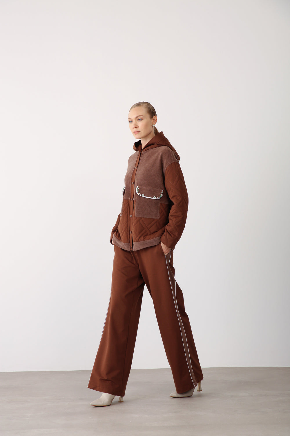 Wide - Leg Elastic Waist Pants - Brown - QLISHE