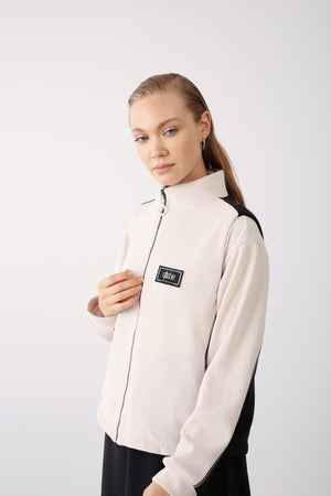 Zip - Up High Collar Vest - Black - QLISHE