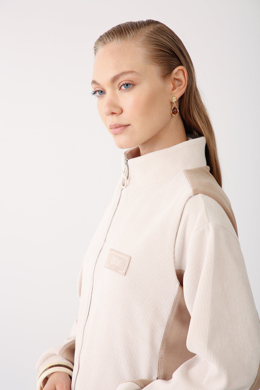 Zip - Up High Collar Vest - Camel - QLISHE